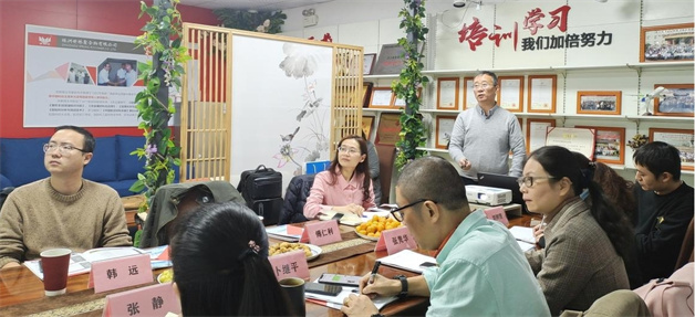 �Ͼ����պ����W�����������z�I(y��)�M�м��g����