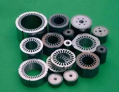 �մ��c����Ƭ��ճ����ʲô�z��